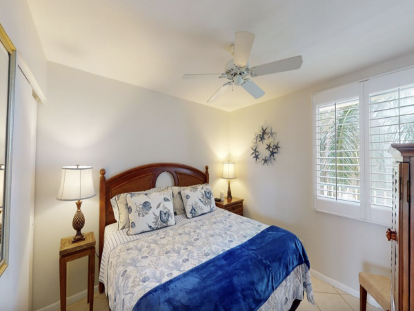 Beachfront Chic Condo in Marco Island Sleeps 4 Guests
